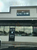 The Cake Shop outside