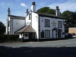 The Stanley Arms outside