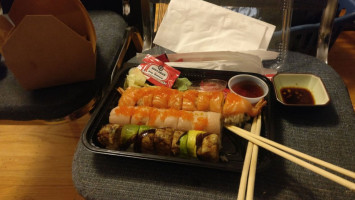 Yume Sushi food