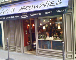 Lili's Brownies Café inside