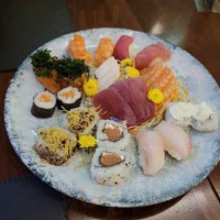 Hakka Sushi food