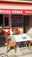 Özcan Döner Salonu inside