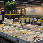 Efendys Food Court inside