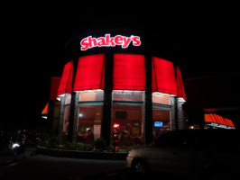 Shakey's Pizza Parlor Pulilan outside