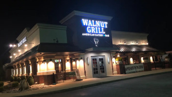 Walnut Grill outside