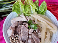 Cài Niǎo Zhū Ròu Fěn Pork Noodle inside