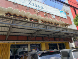 Restoran Istana outside