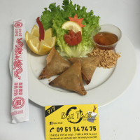 Box thai wok' n fast food food