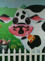 Big Cow Creamery outside