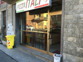 Pizza Italy outside