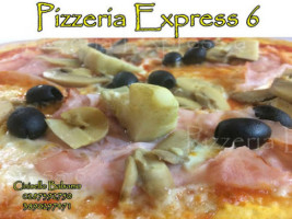 Pizzeria Express 6 food