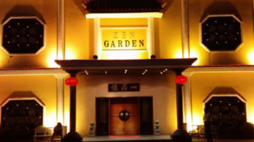 Zen Garden Chinese Resturant inside