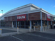 Costa Coffee Royal Retail Park outside