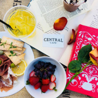 Central Cafe food