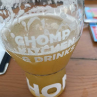 Chomp Kitchen and Drinks food