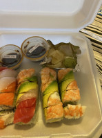 Omg Sushi inside