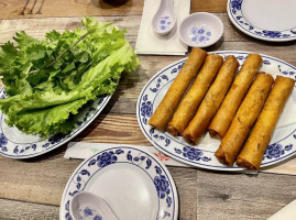 Pho Hoang Express food
