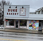 Duke Bakery outside