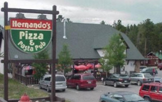 Hernando's Pizza And Pasta Pub outside