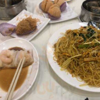 Tong Tak House food
