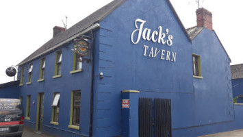 Jacks Tavern outside