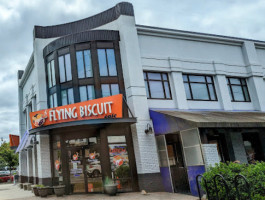 The Flying Biscuit outside