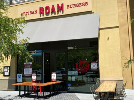 Roam Artisan Burgers inside