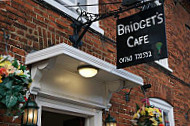 Bridget's Cafe outside