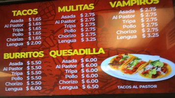 Ponchos Tacos food