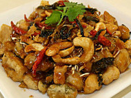 Loving Hut Pak Chong food