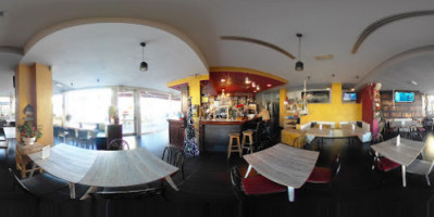 The George Pub Di Romani Roberto inside