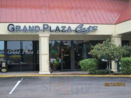 Grand Plaza Cafe outside