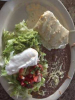 Los Magueyes Mexican Grill food