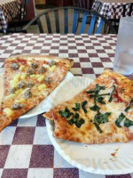 Cibelli's Pizza food