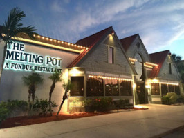 The Melting Pot Coral Springs outside