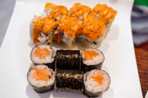 Sushi Para food