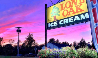 Lone Oak Ice Cream food
