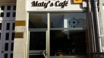 Maty's Cafe inside