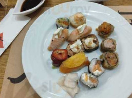 Benkei Sushi food