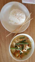 Polly's Thai Food food