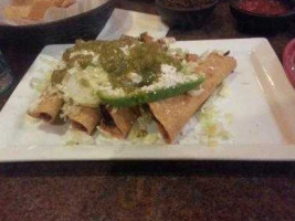 7 Tequilas Mexican food