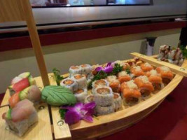 Minzu Sushi food