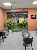 Aaqib Coffee Shop مطعم و مقهى عاقب inside