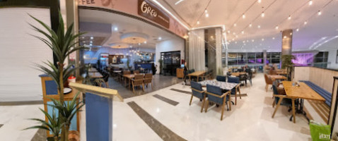 Greg Cafe Big Shopping Center inside