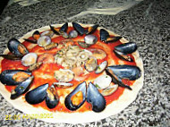 Pizzeria Luna Rossa food