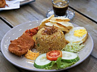 Masakan Panas Special Kelate (gerai 14 Utc Pahang) food