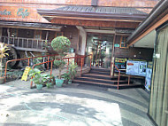 Garden Cafe outside