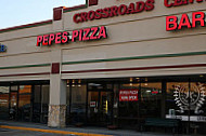 Pepe's Pizza outside