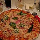 Pizza Per Tutti food