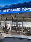 The Honeybaked Ham Co. outside